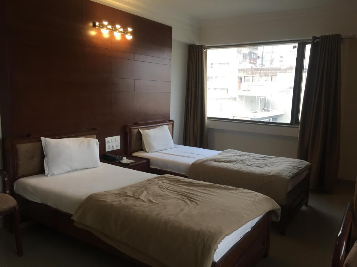 Hotel Apex 아흐메다바드 외부 사진