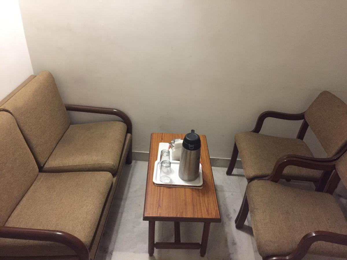 Hotel Apex 아흐메다바드 외부 사진