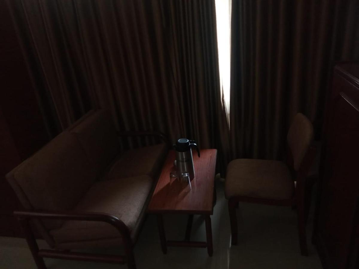 Hotel Apex 아흐메다바드 외부 사진