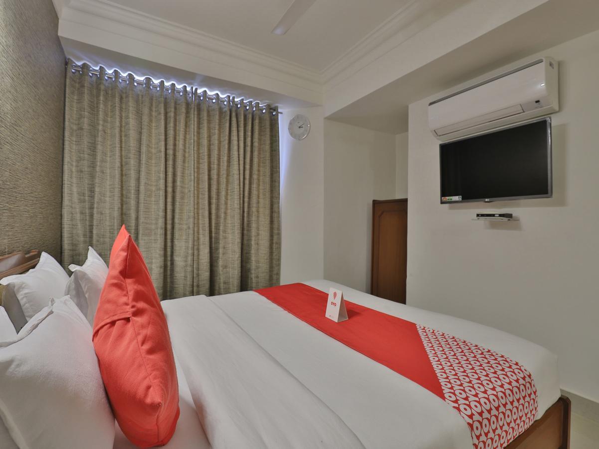 Hotel Apex 아흐메다바드 외부 사진